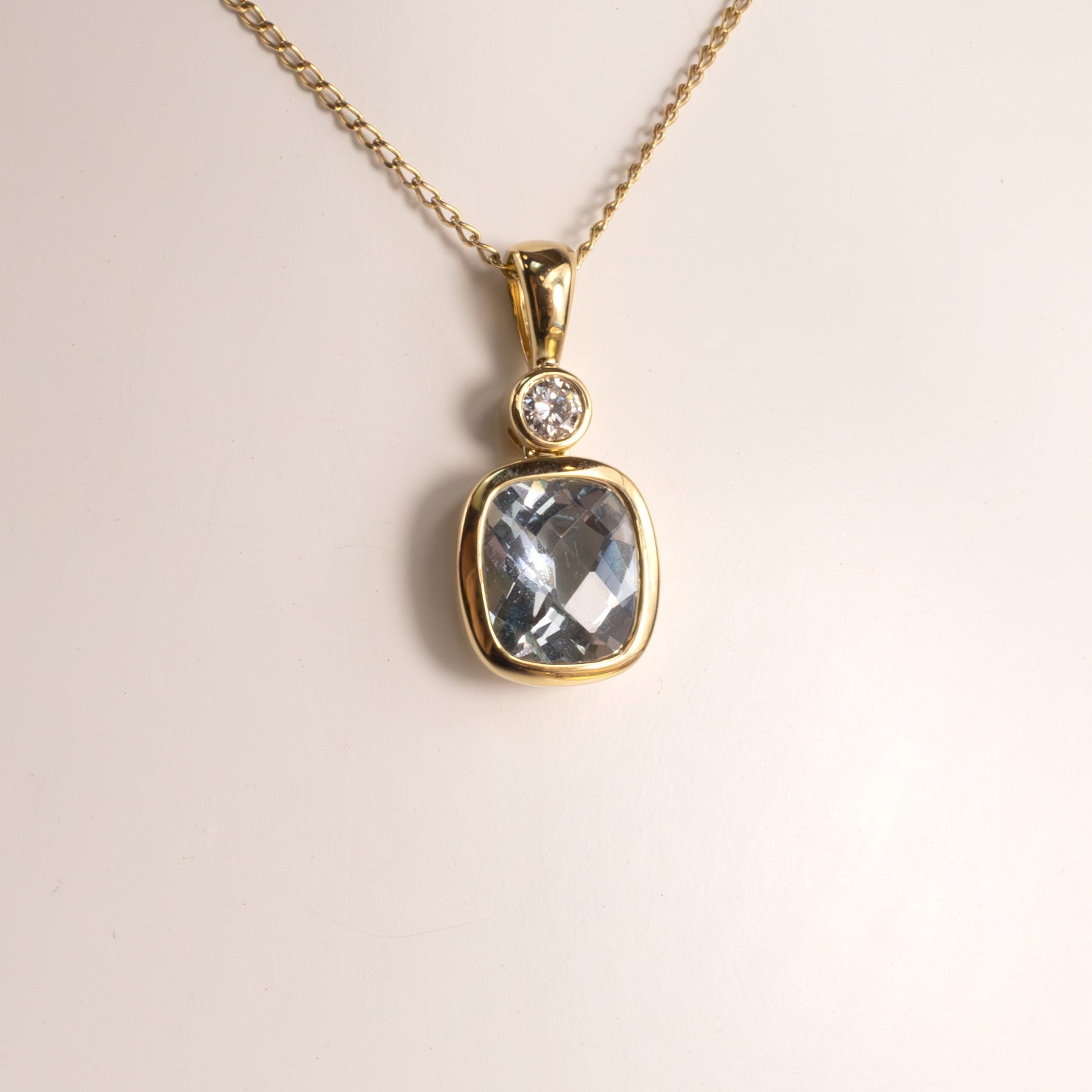 14KYG Aquamarine 1.65ct and Diamond Bezel Set Pendant