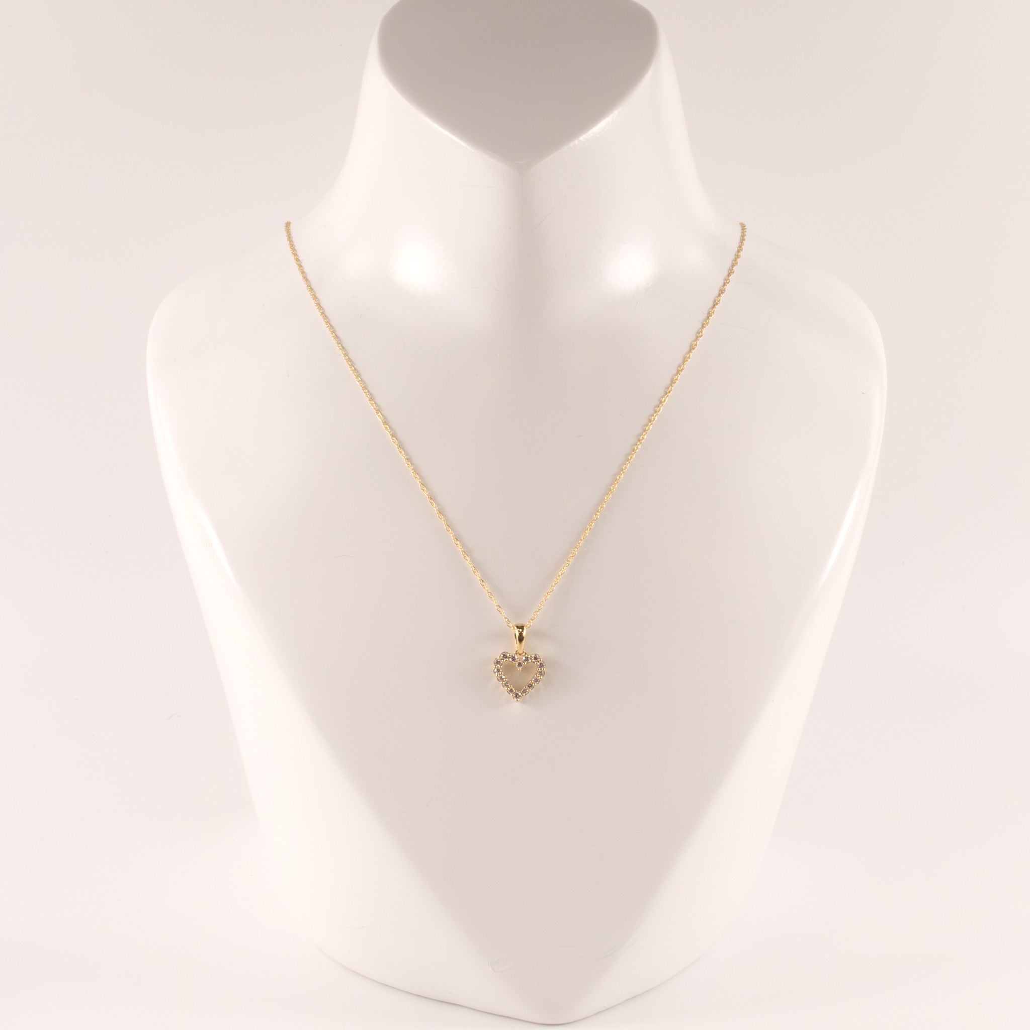 14KYG Diamond 0.10cttw Heart Necklace