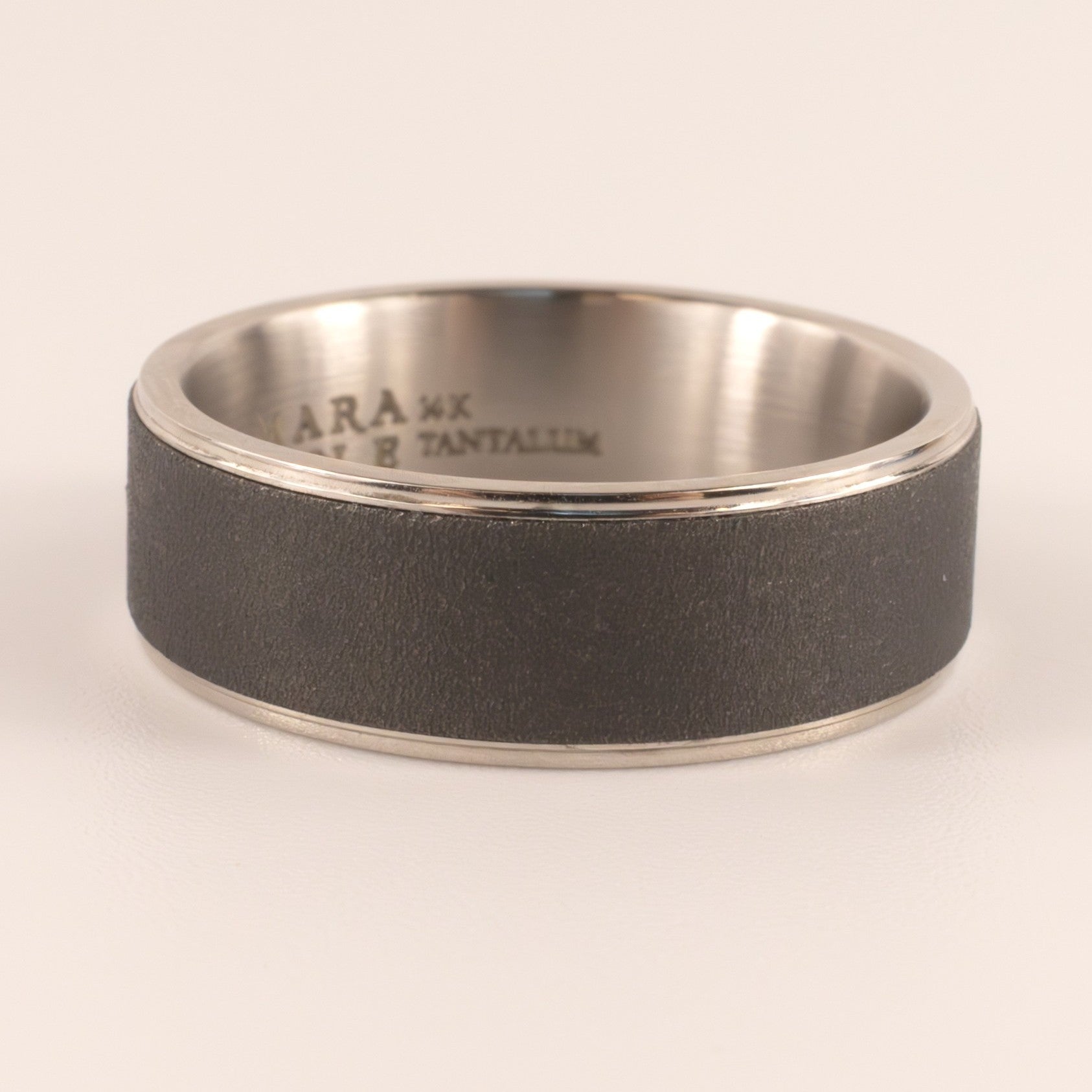 Tantalum & 14KWG Wire Brush Mens Ring