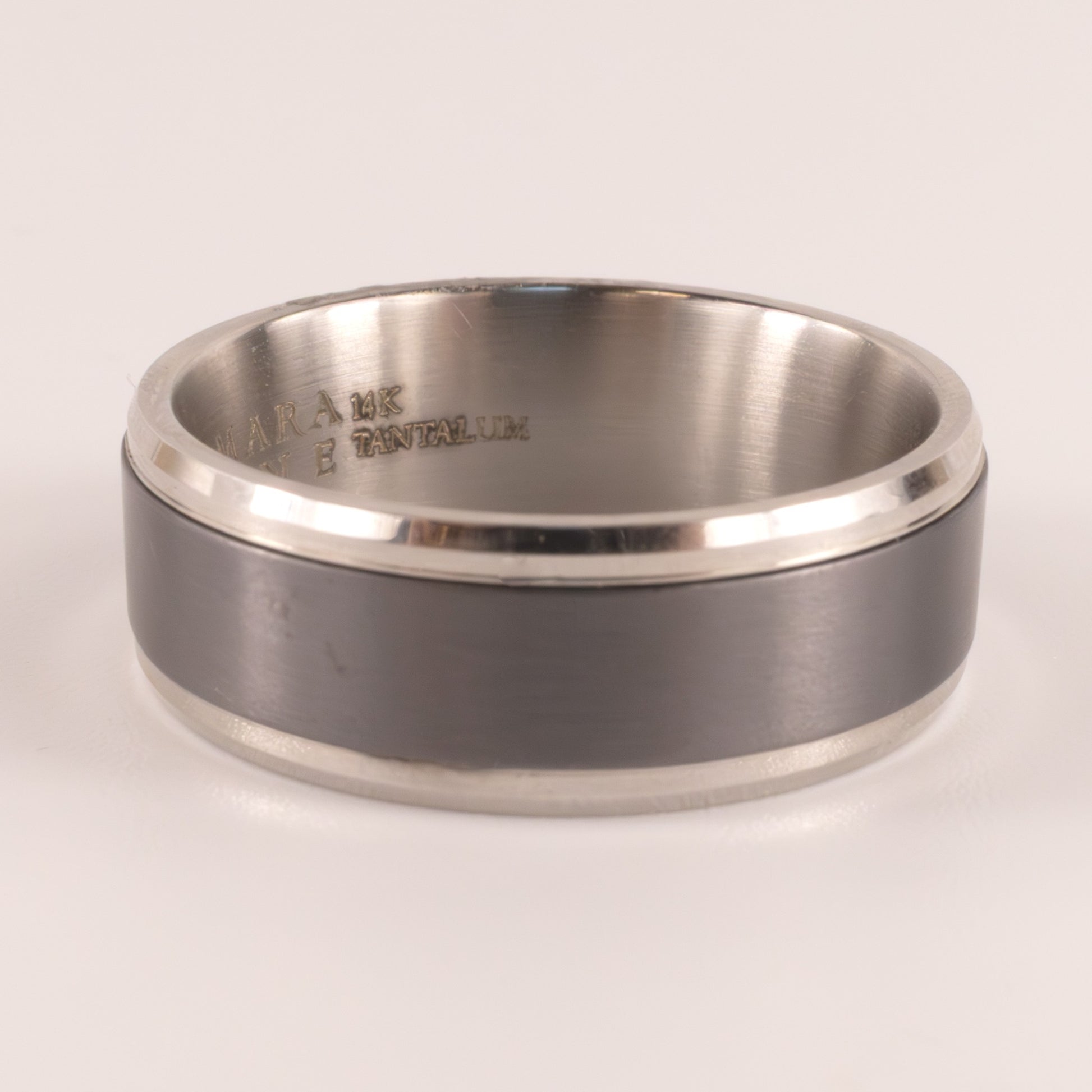 Tantalum & 14KWG Beveled Edge Satin Center Mens Ring