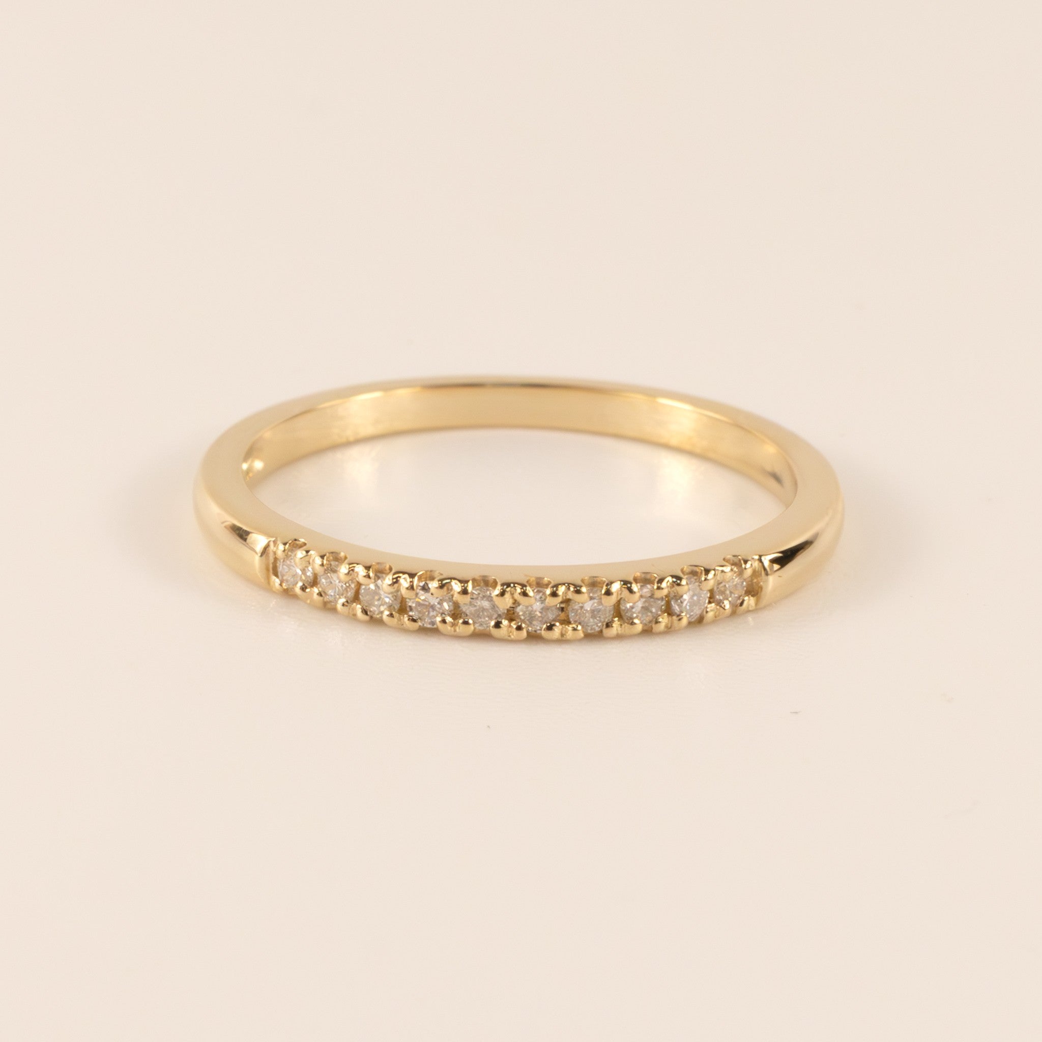 14KYG 10-Stone 0.10ctw Diamond Band