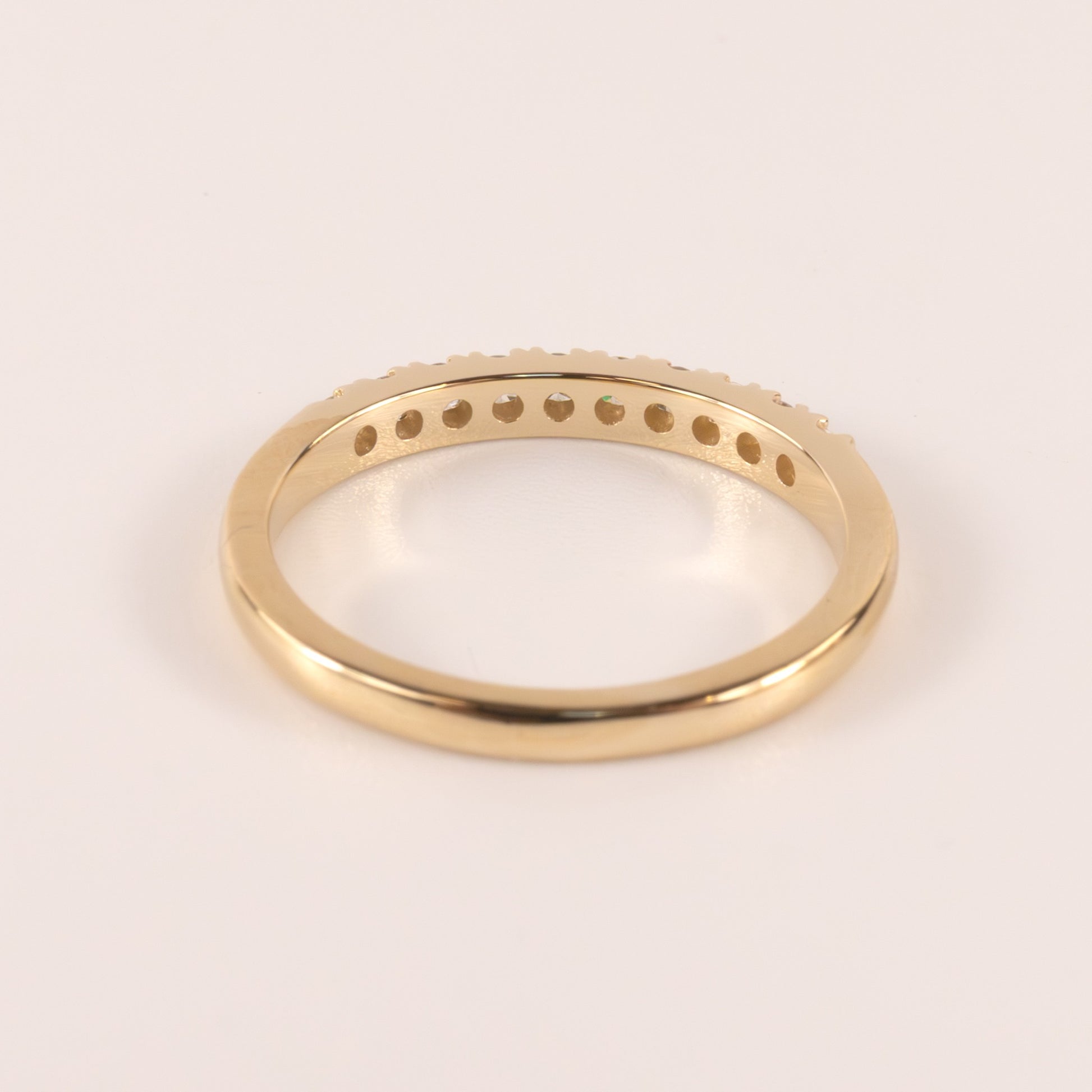 14KYG 10-Stone 0.25cttw Diamond Band