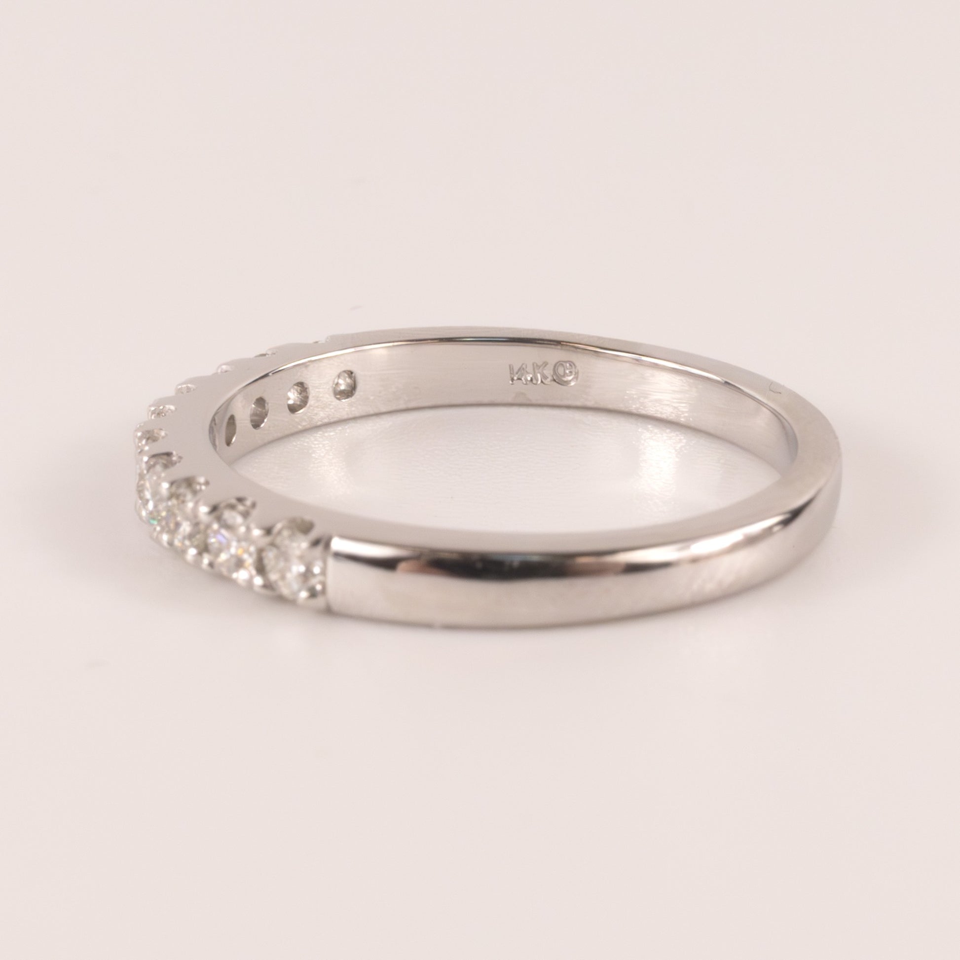 14KWG 10-Stone 0.33cttw Diamond Band