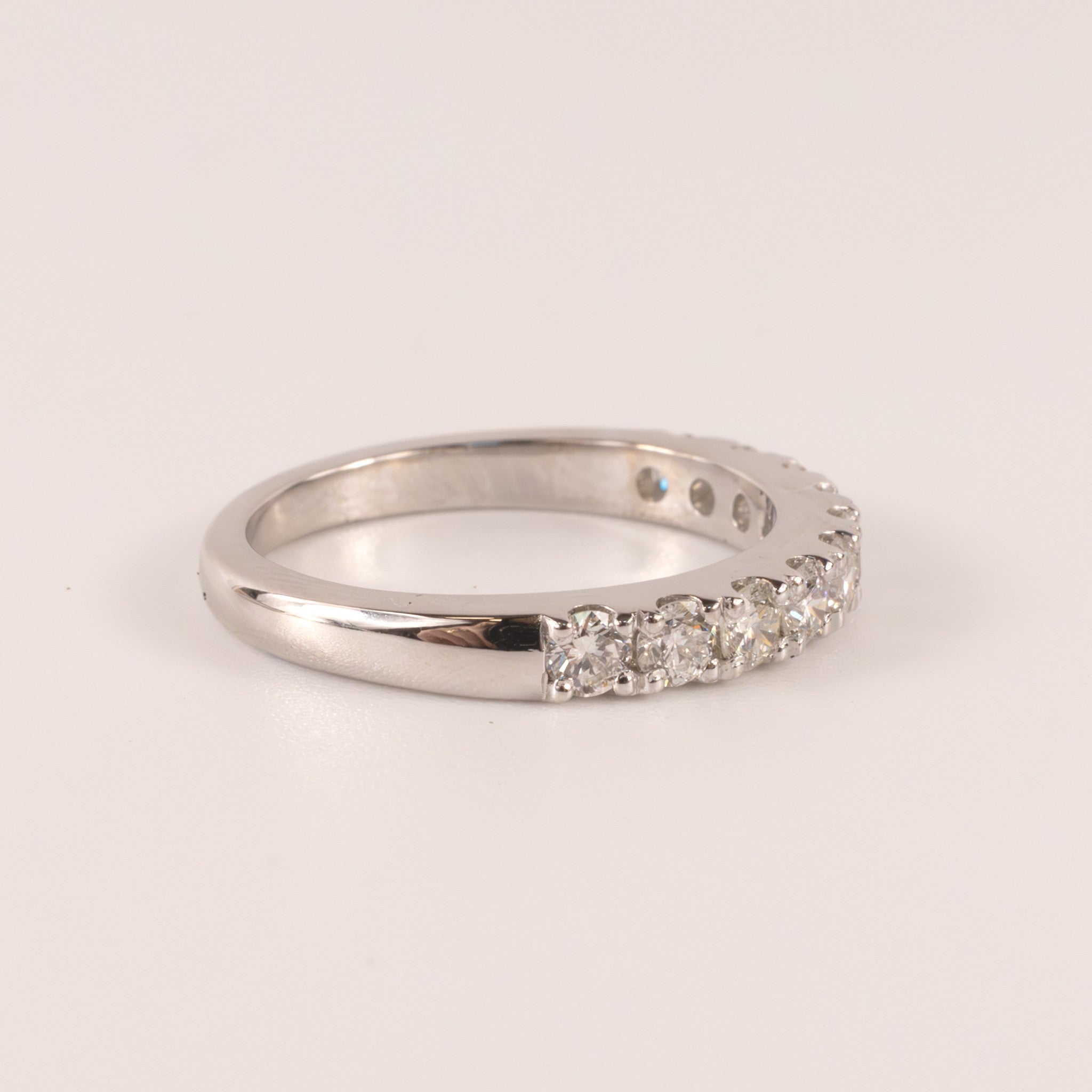 14KWG 10-Stone 0.75cttw Diamond Band