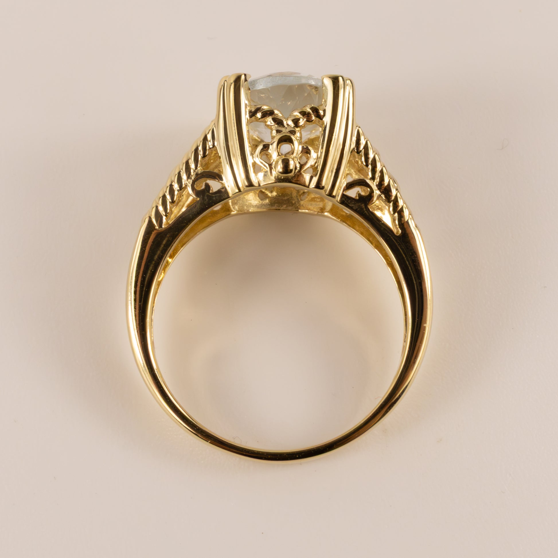 14KYG Aquamarine Oval Filigree Ring