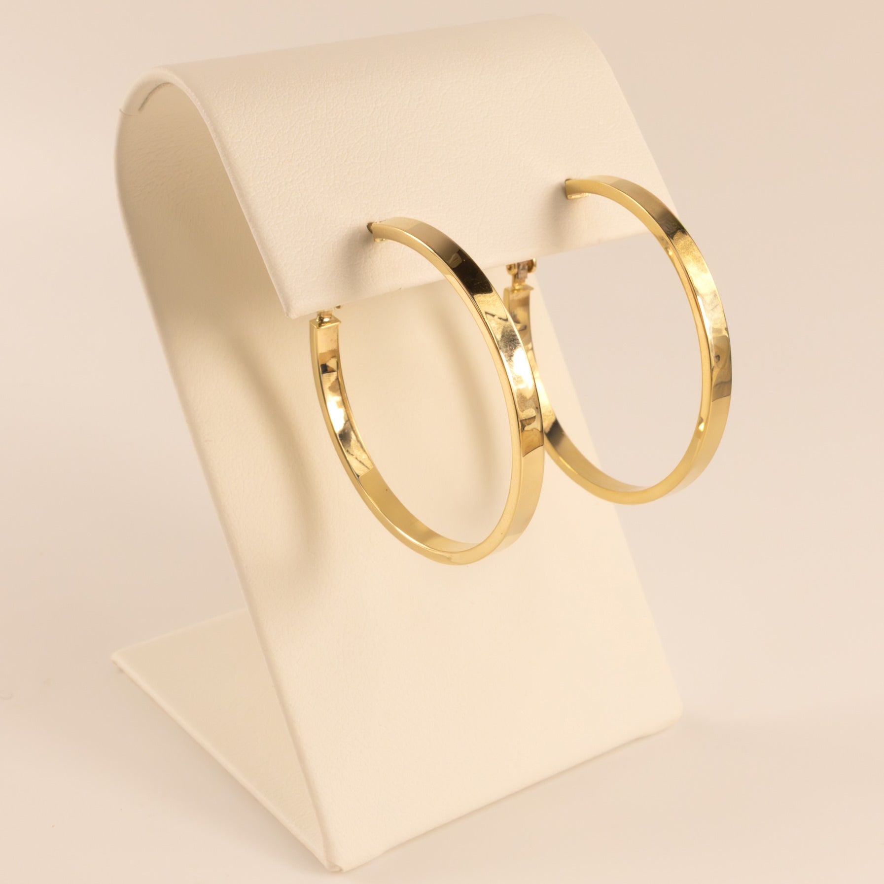 14KYG 3x35mm Squared Round Hoop Earrings