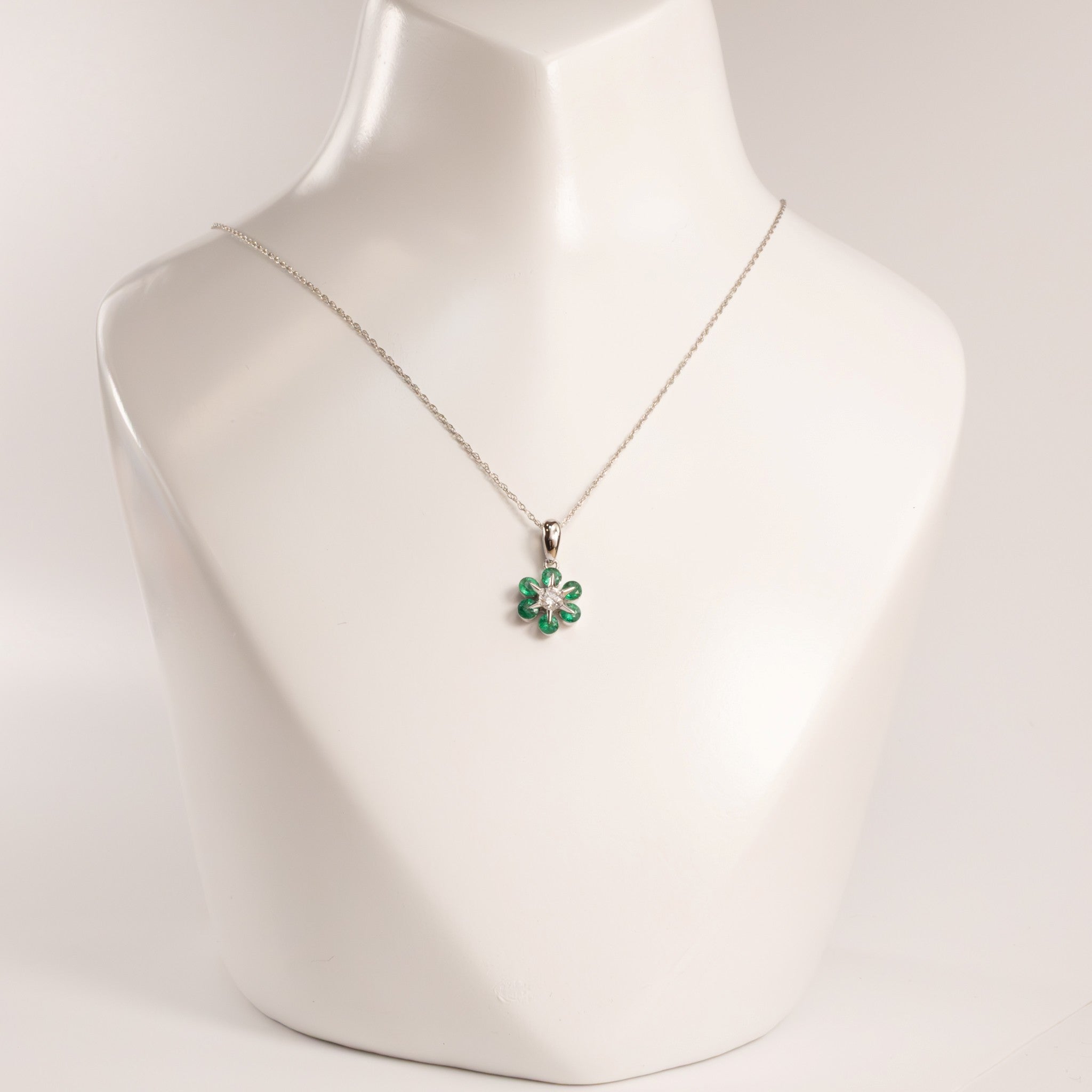 14KWG Emerald 0.48cttw and Diamond 0.11cttw Flower Necklace