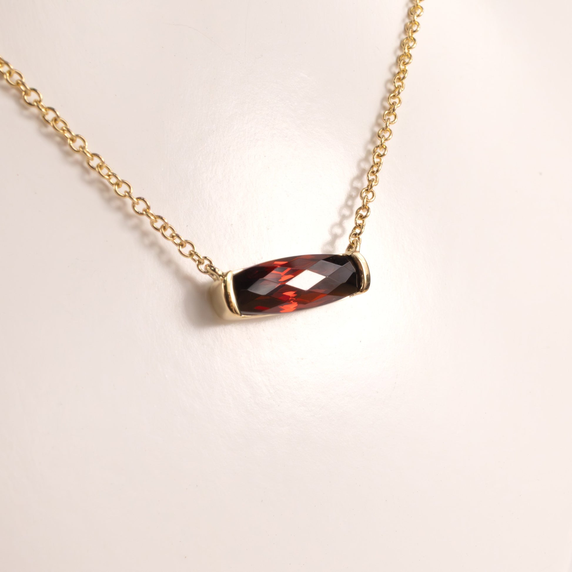 14KYG Garnet Cushion Cut Fixed Necklace