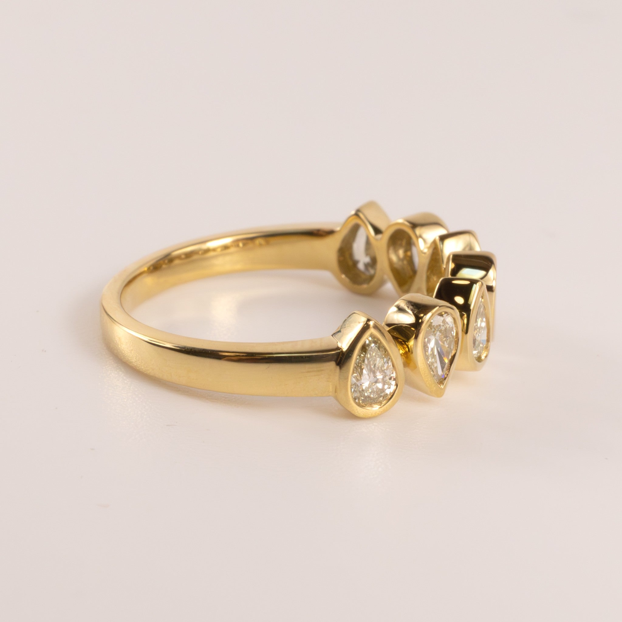 18KYG Diamond Pear Cut Bezel Set 7-Stone Ring