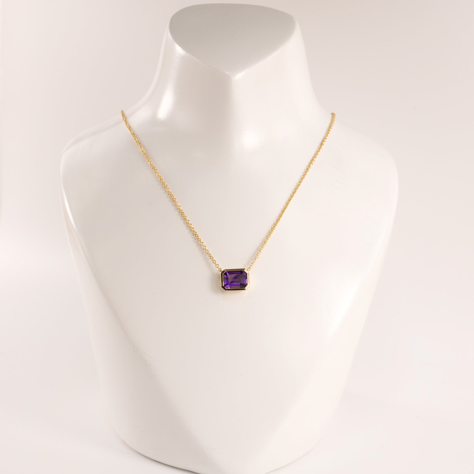 14KYG Amethyst Emerald Cut Bezel Set Fixed Necklace