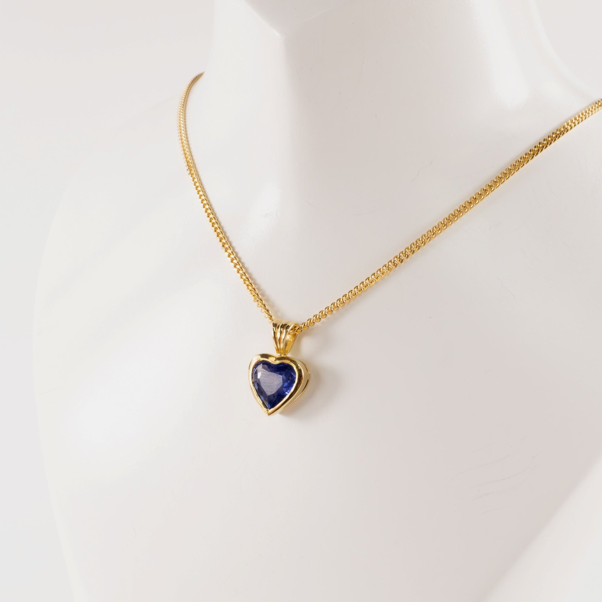 18KYG Blue Sapphire Heart Bezel Set Necklace