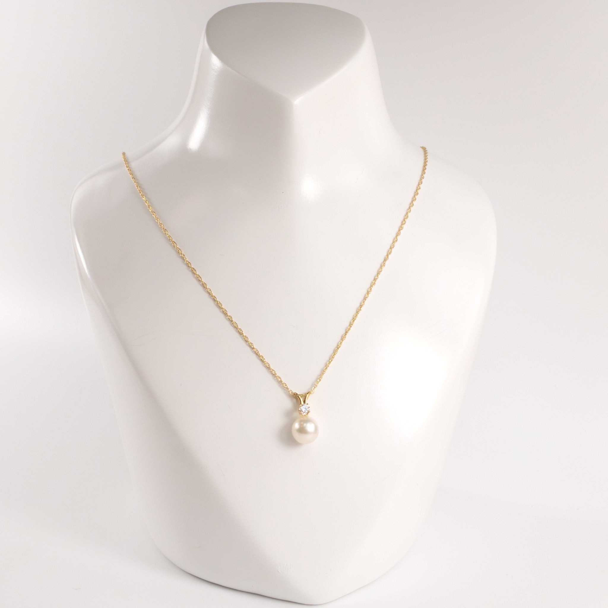 14KYG Pearl and Diamond Drop Necklace