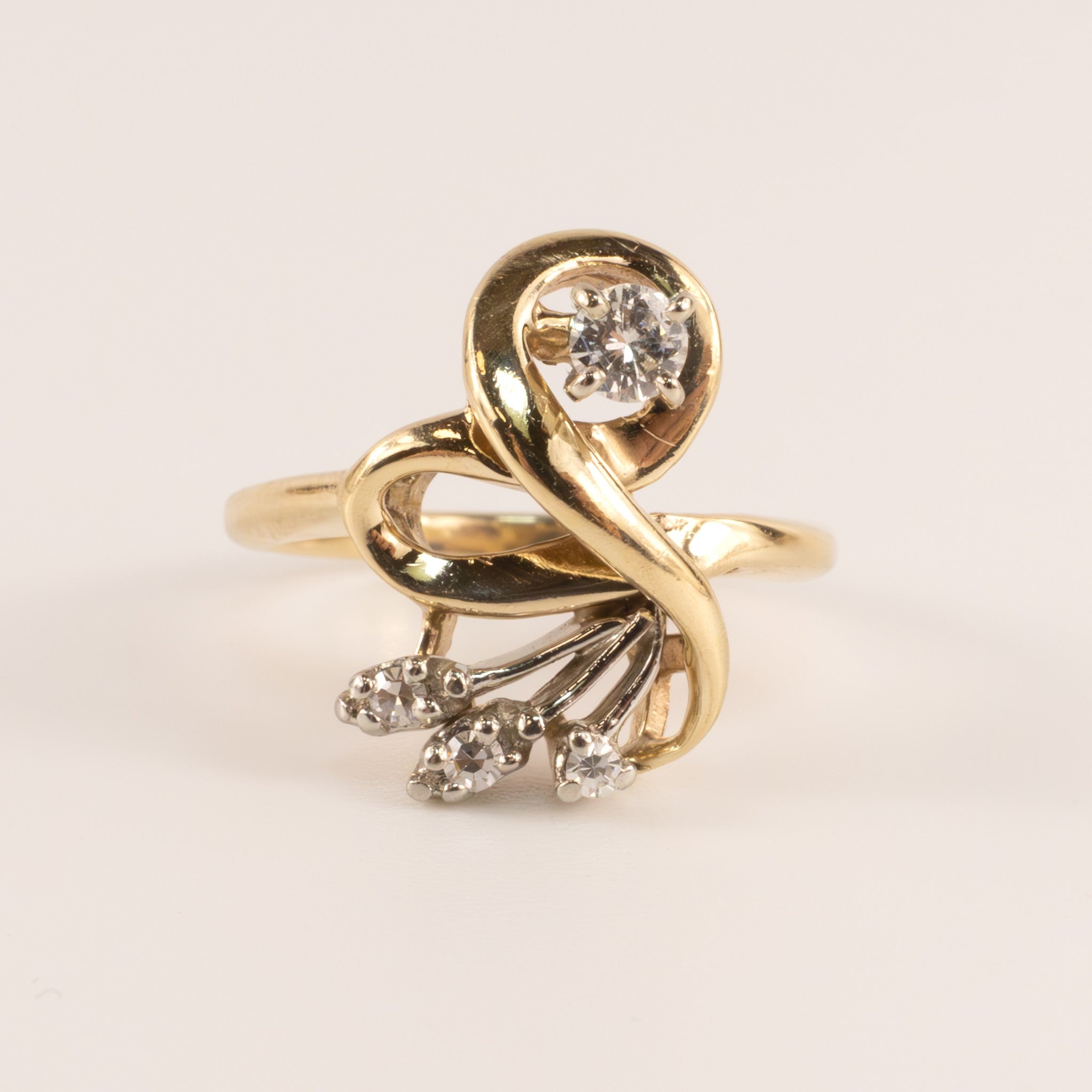 10K Two-Tone Vintage Diamond Twist Leaf Cocktail Ring