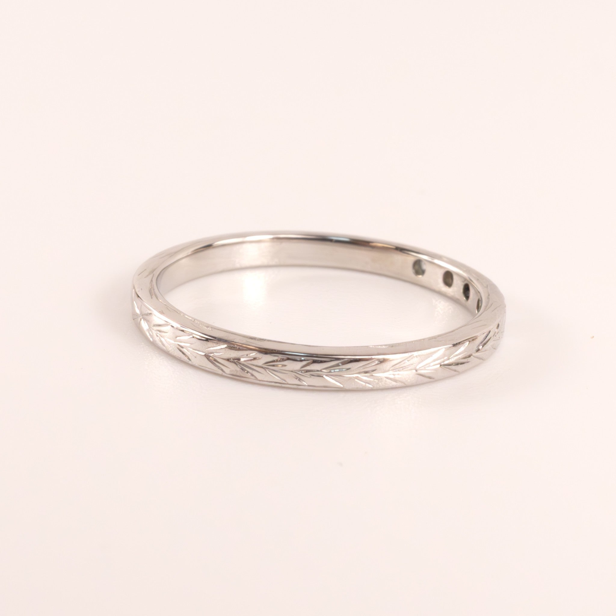 18KWG Engraved 4-Stone 2mm Diamond Band