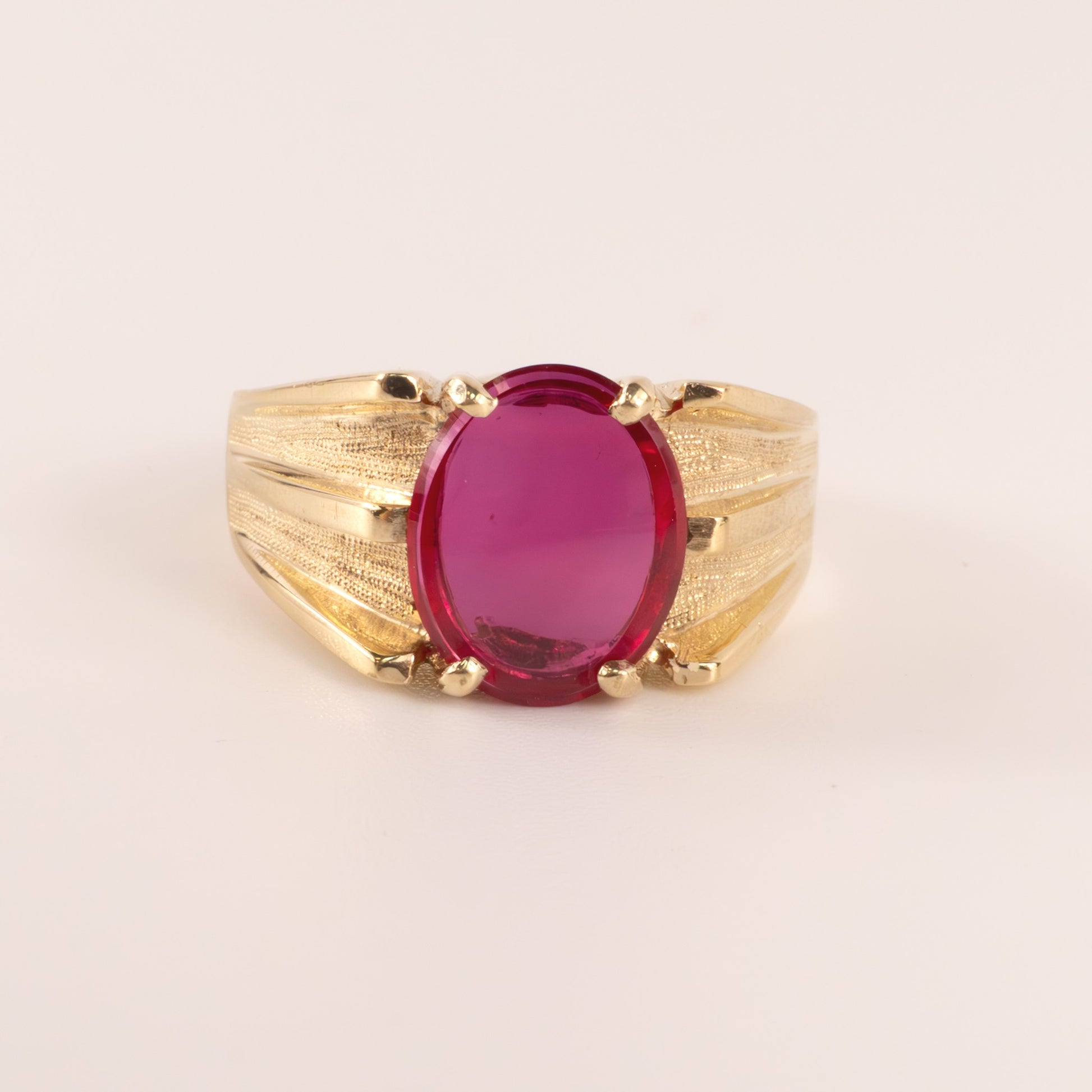 10KYG Vintage Synthetic Ruby Mens Ring