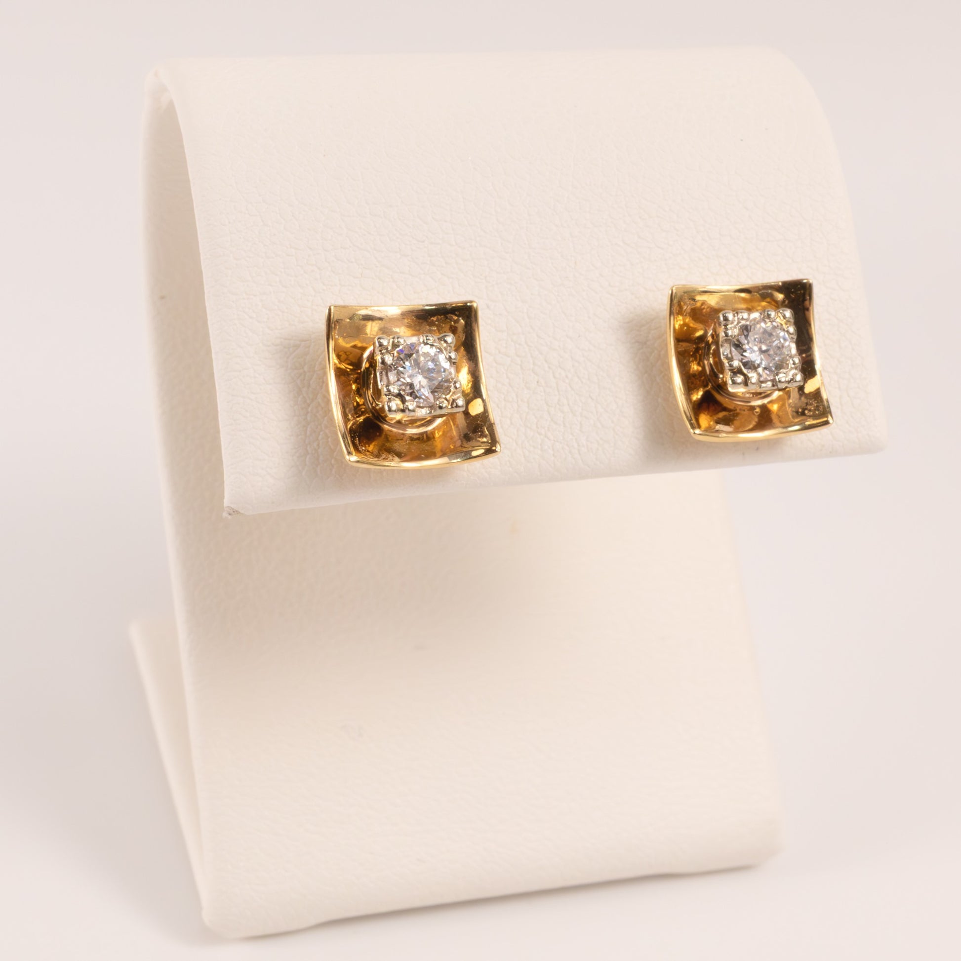 14KYG Vintage Diamond Square Frame Screwback Stud Earrings