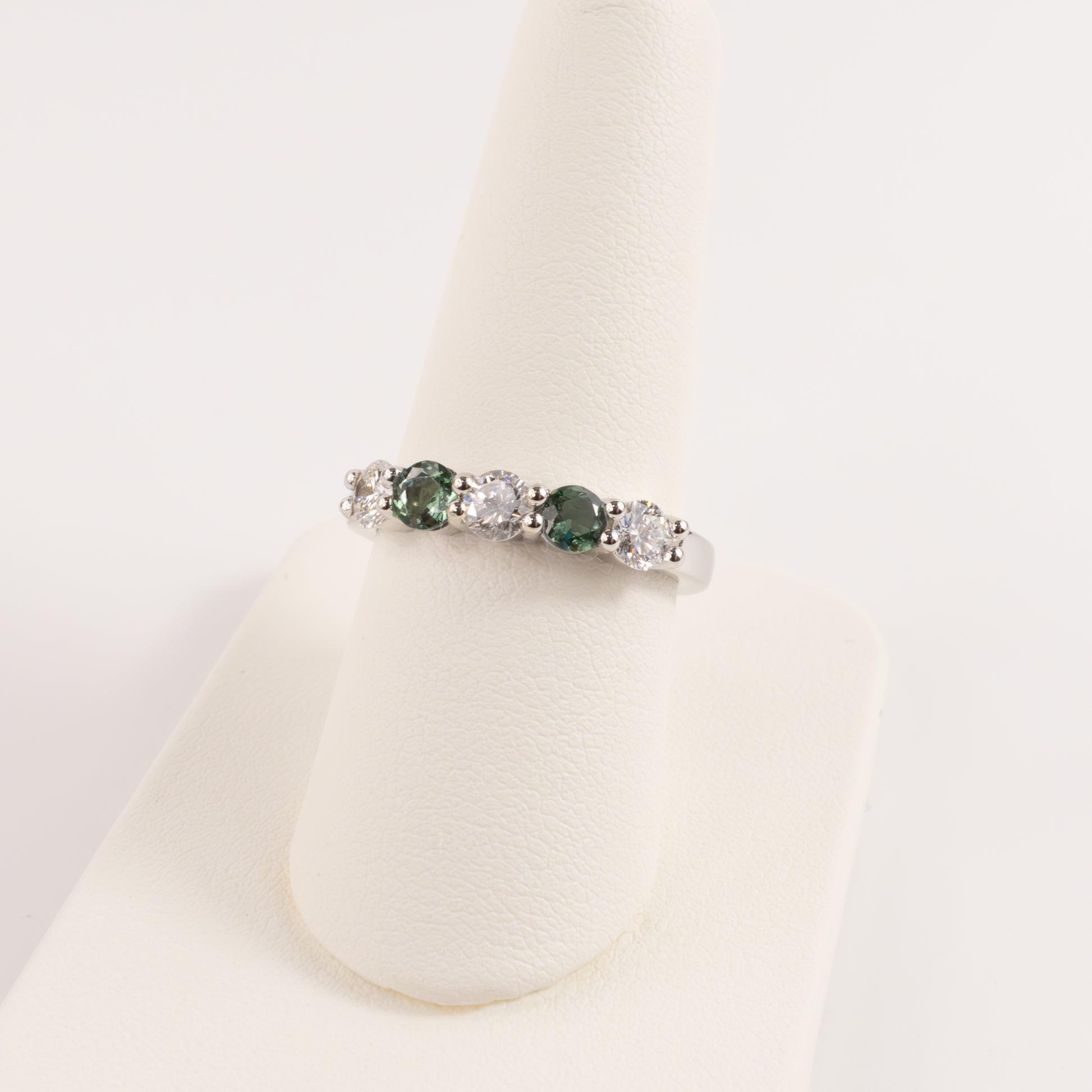 14KWG Alexandrite and Diamond Alternating Shared Prong Band