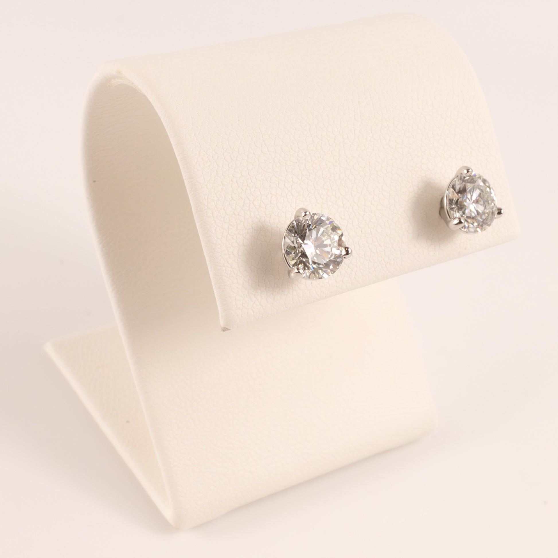 14KWG Diamond 2.00ctw Martini Stud Earrings