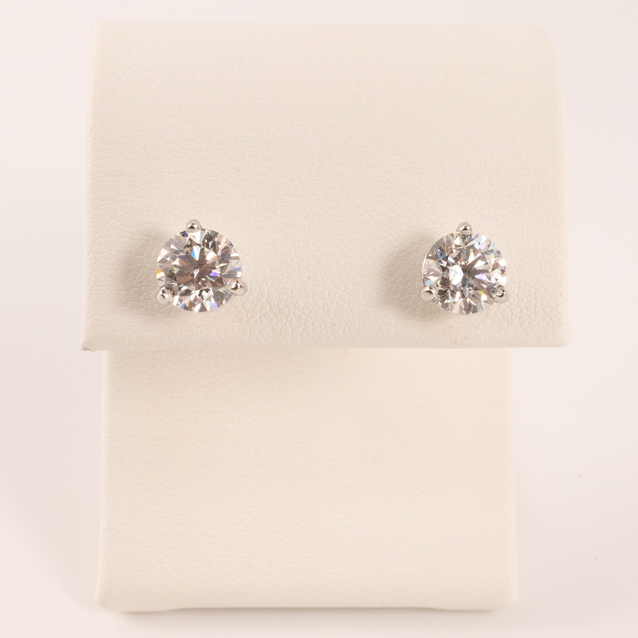 14KWG Diamond 2.00ctw Martini Stud Earrings