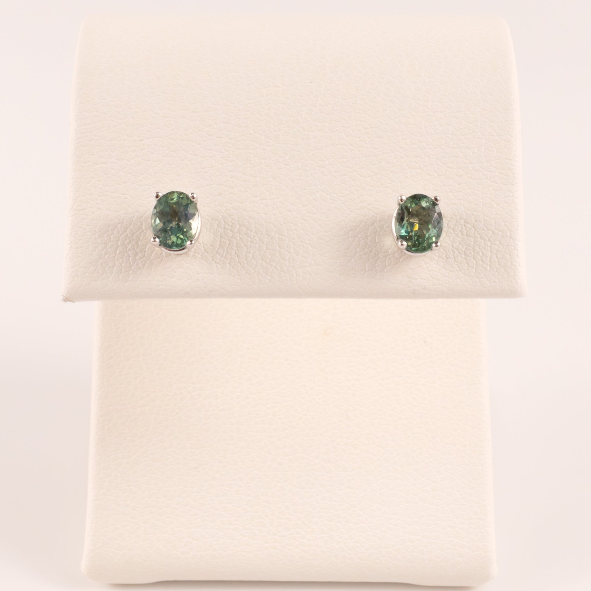 14KWG Alexandrite Oval Stud Earrings
