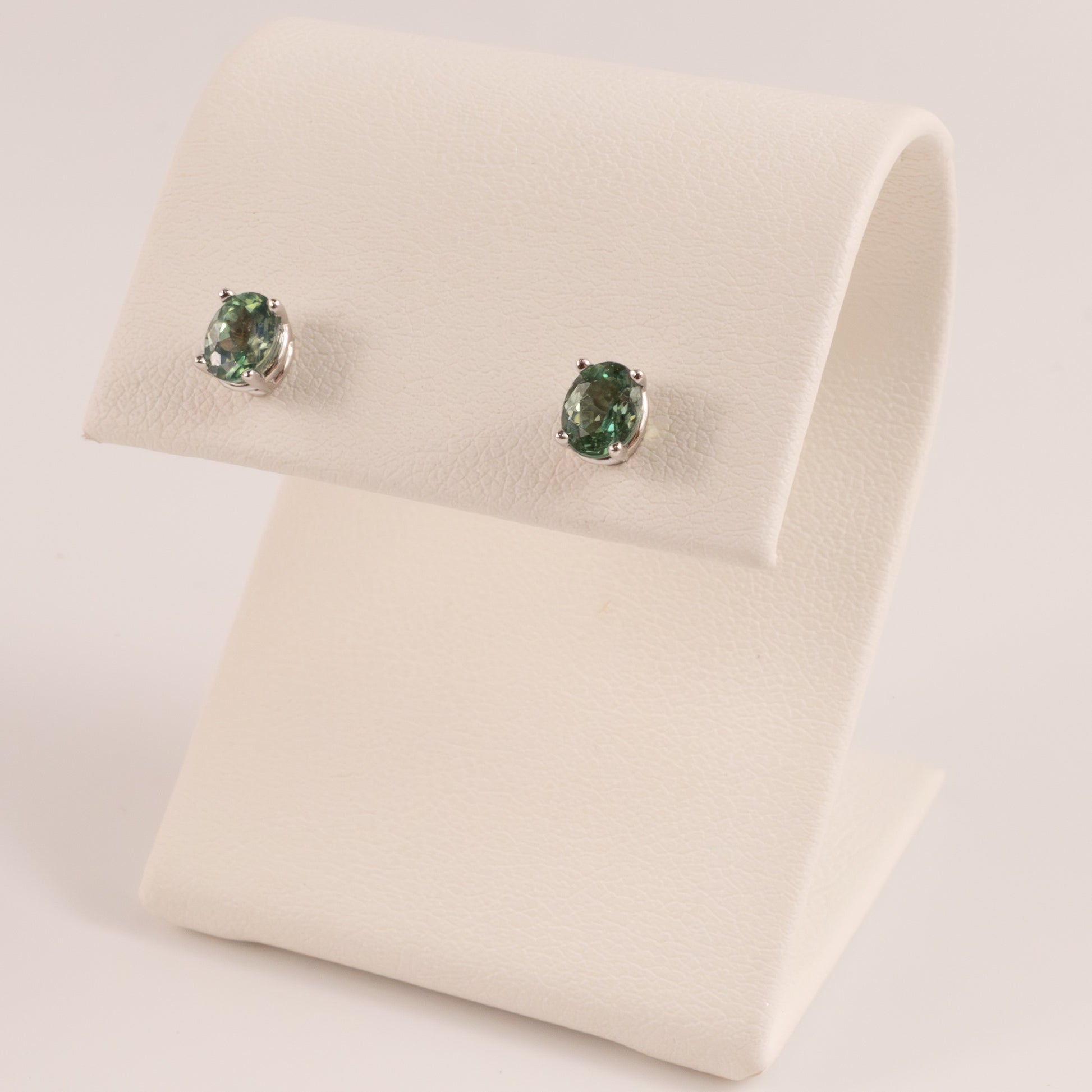 14KWG Alexandrite Oval Stud Earrings