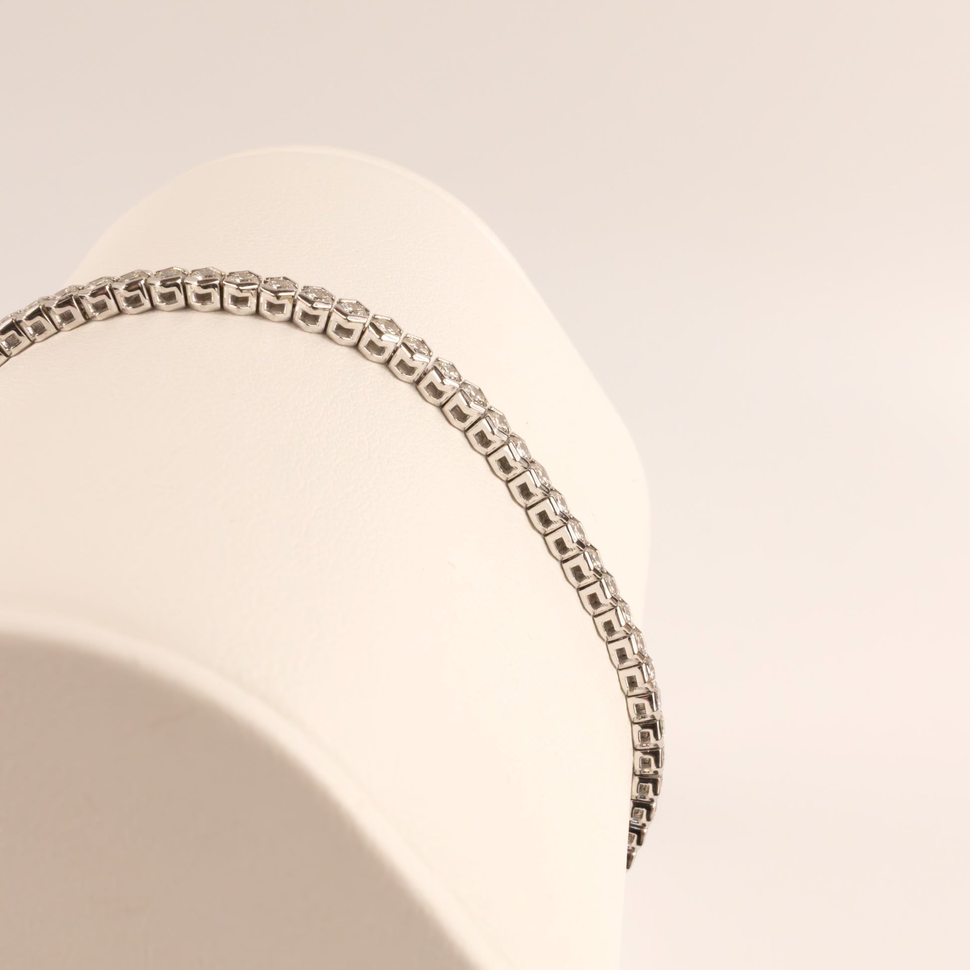 14KWG Diamond 3.11cttw Semi-Bezel Hexagon Tennis Bracelet