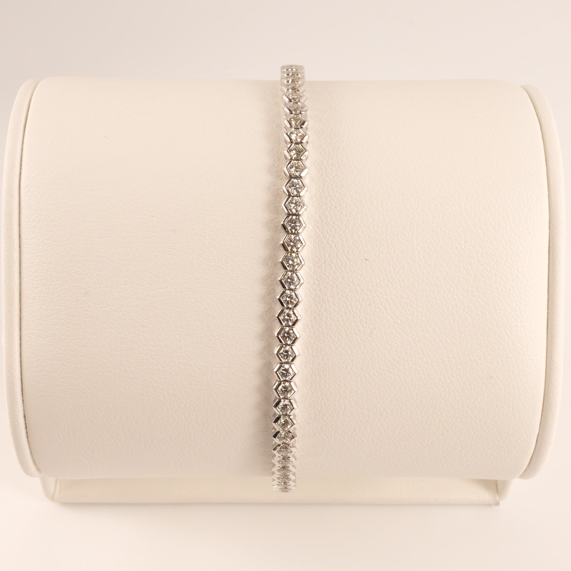 14KWG Diamond 3.11cttw Semi-Bezel Hexagon Tennis Bracelet