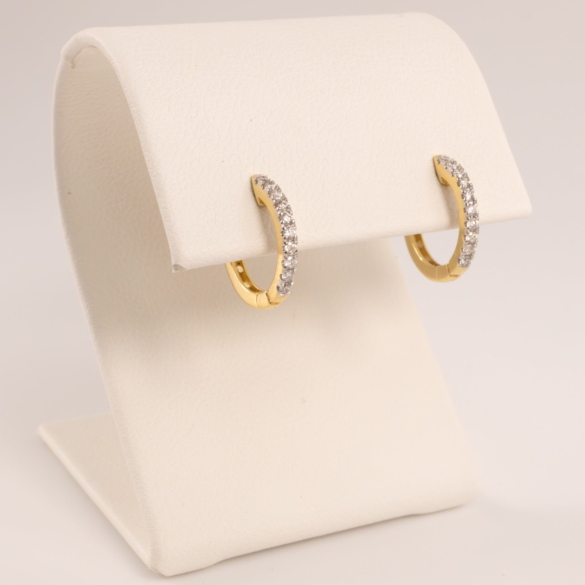14KYG Diamond Huggie Hoop Earrings