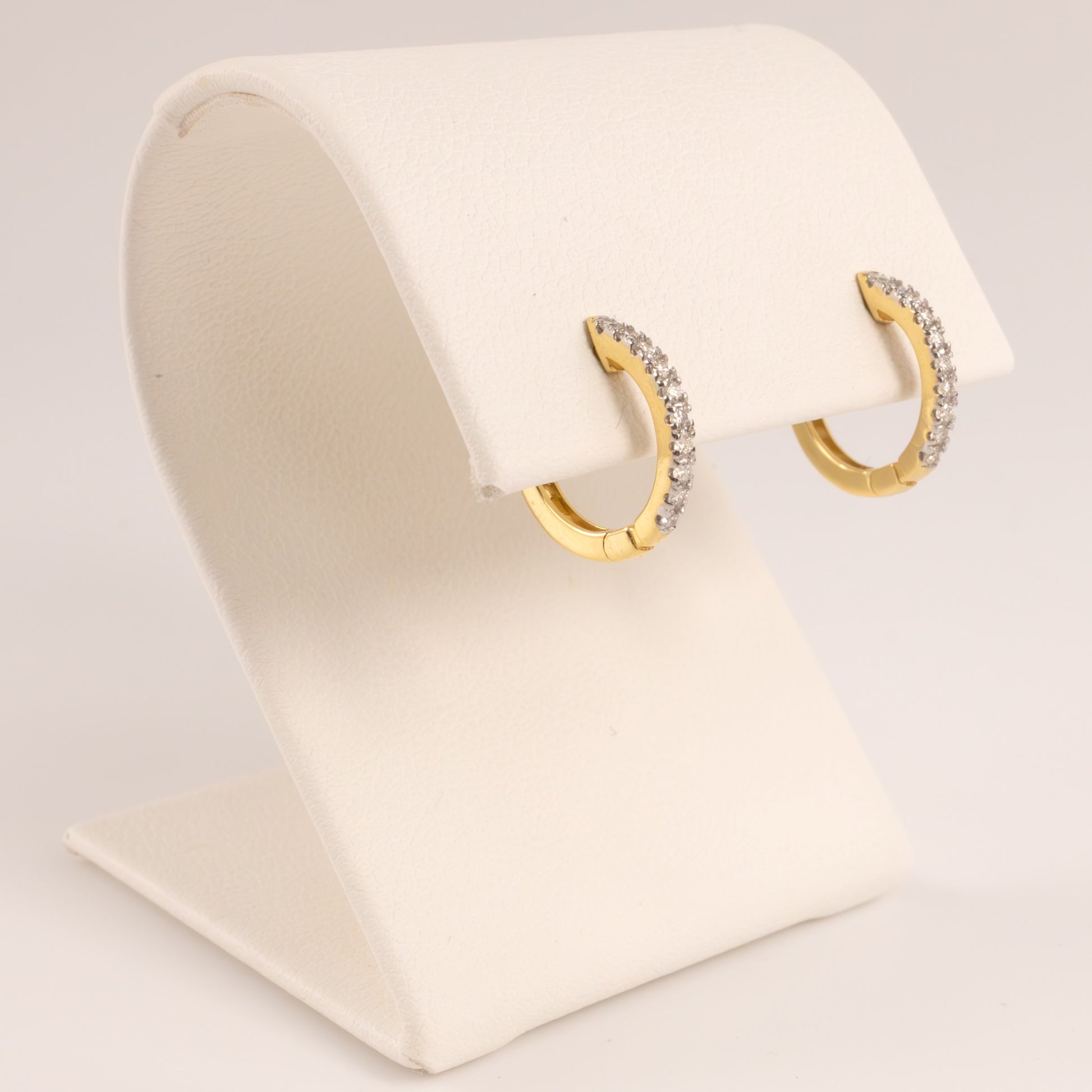14KYG Diamond Huggie Hoop Earrings