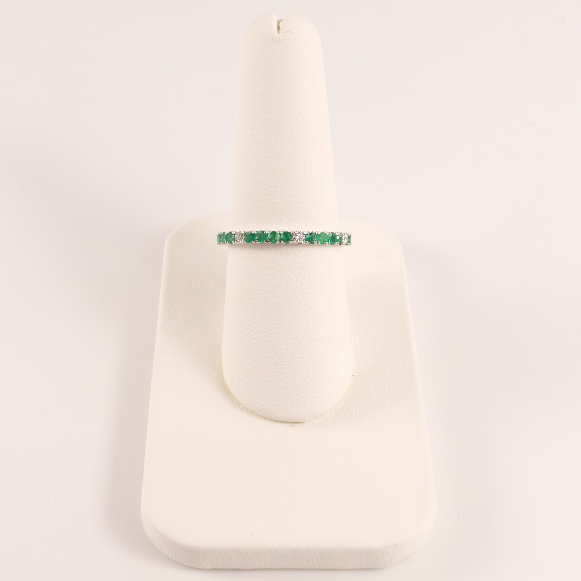 14KWG Emerald 0.37cttw and Diamond 0.13cttw Band