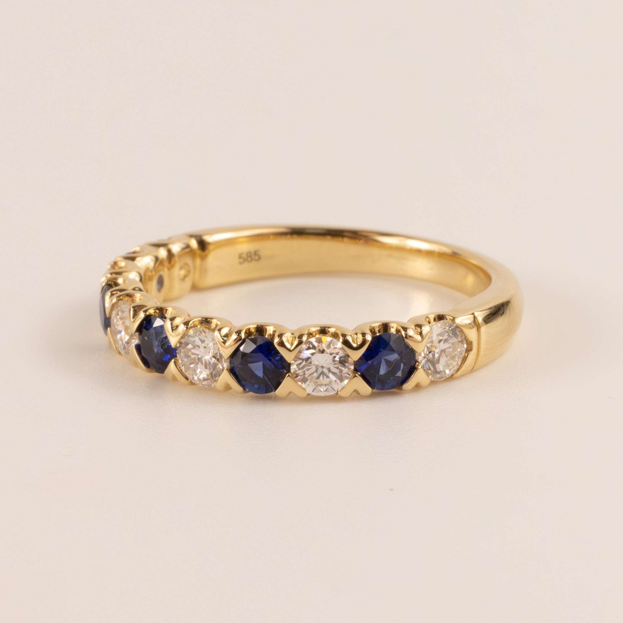 14KYG Blue Sapphire and Diamond Alternating Trellis Band