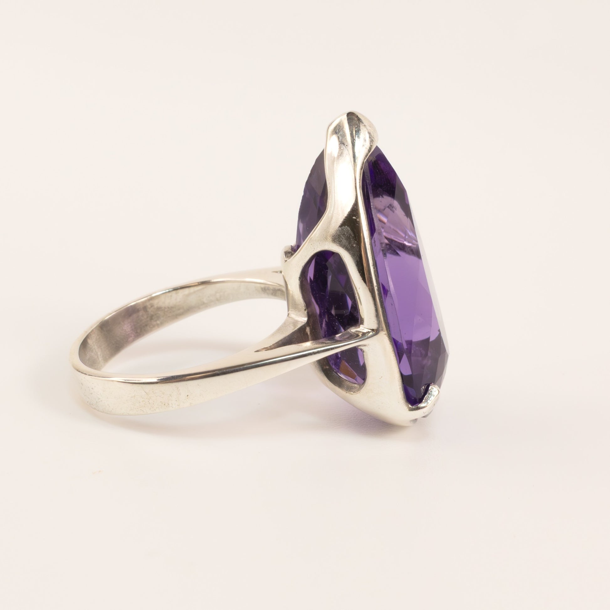 Sterling Silver Amethyst 20ct Pear Solitaire Ring