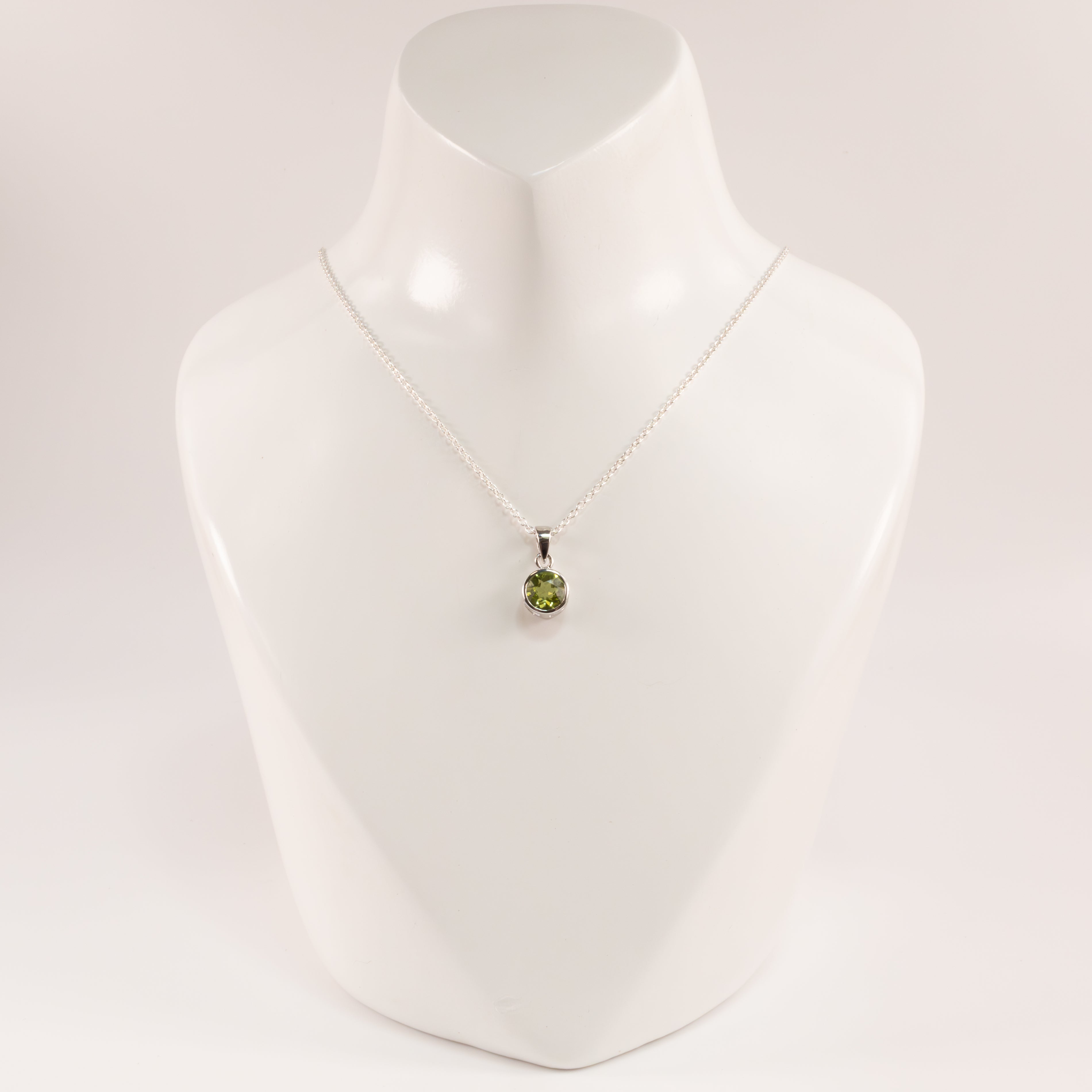 Sterling Silver Peridot Round Bezel Set Necklace