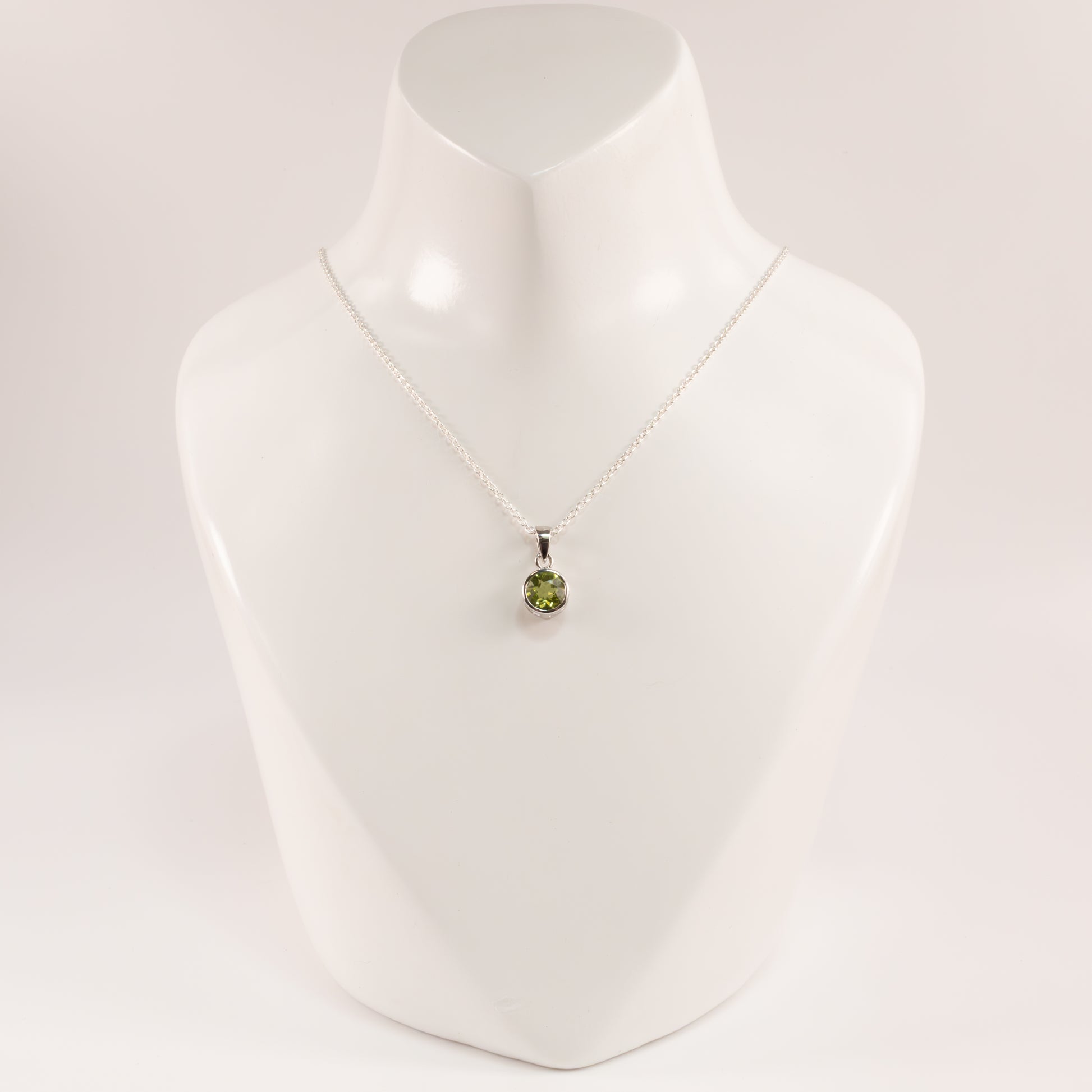Sterling Silver Peridot Round Bezel Set Necklace