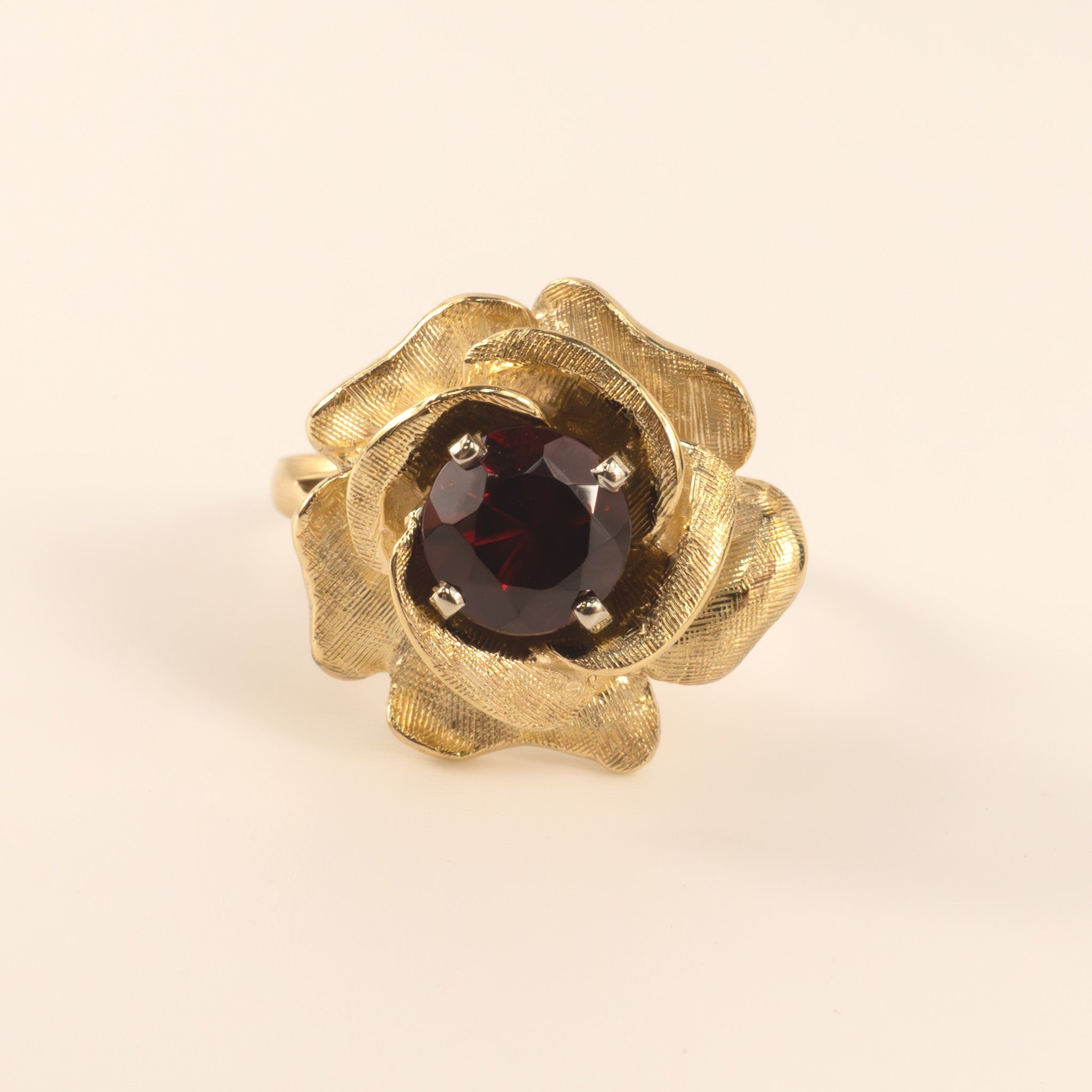14KYG Garnet Rose Flower Ring