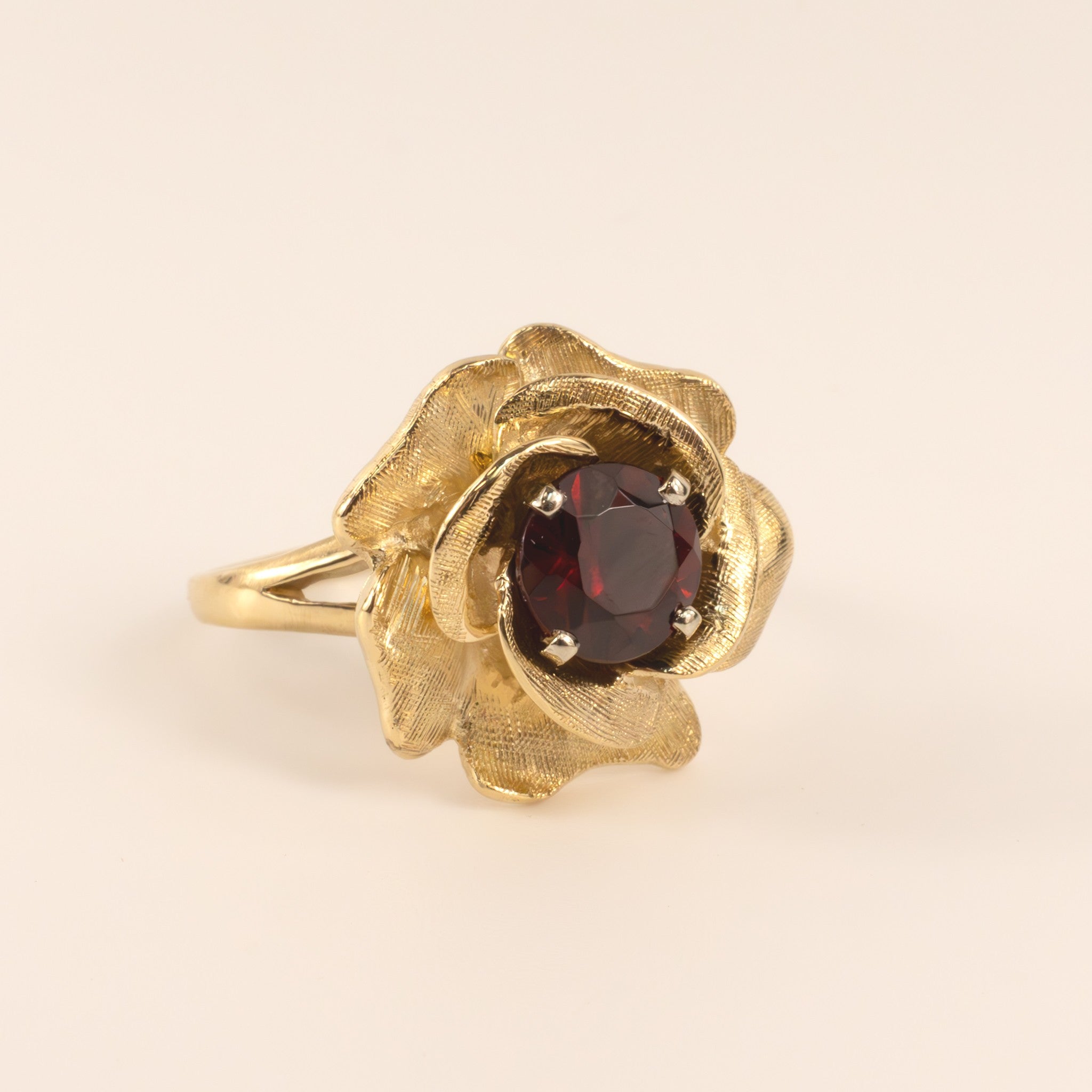14KYG Garnet Rose Flower Ring