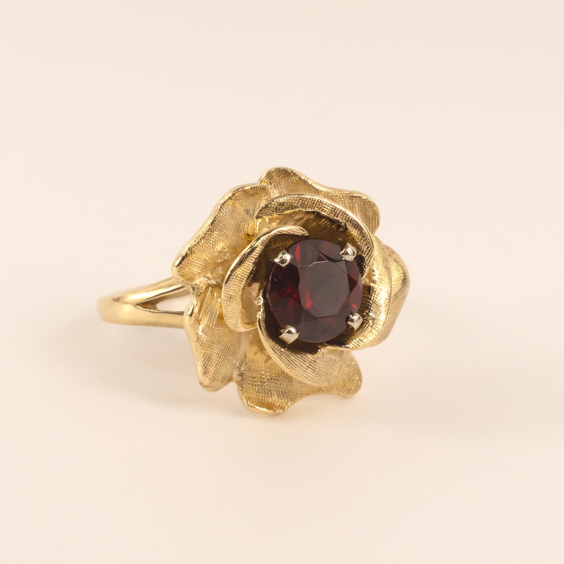 14KYG Garnet Rose Flower Ring