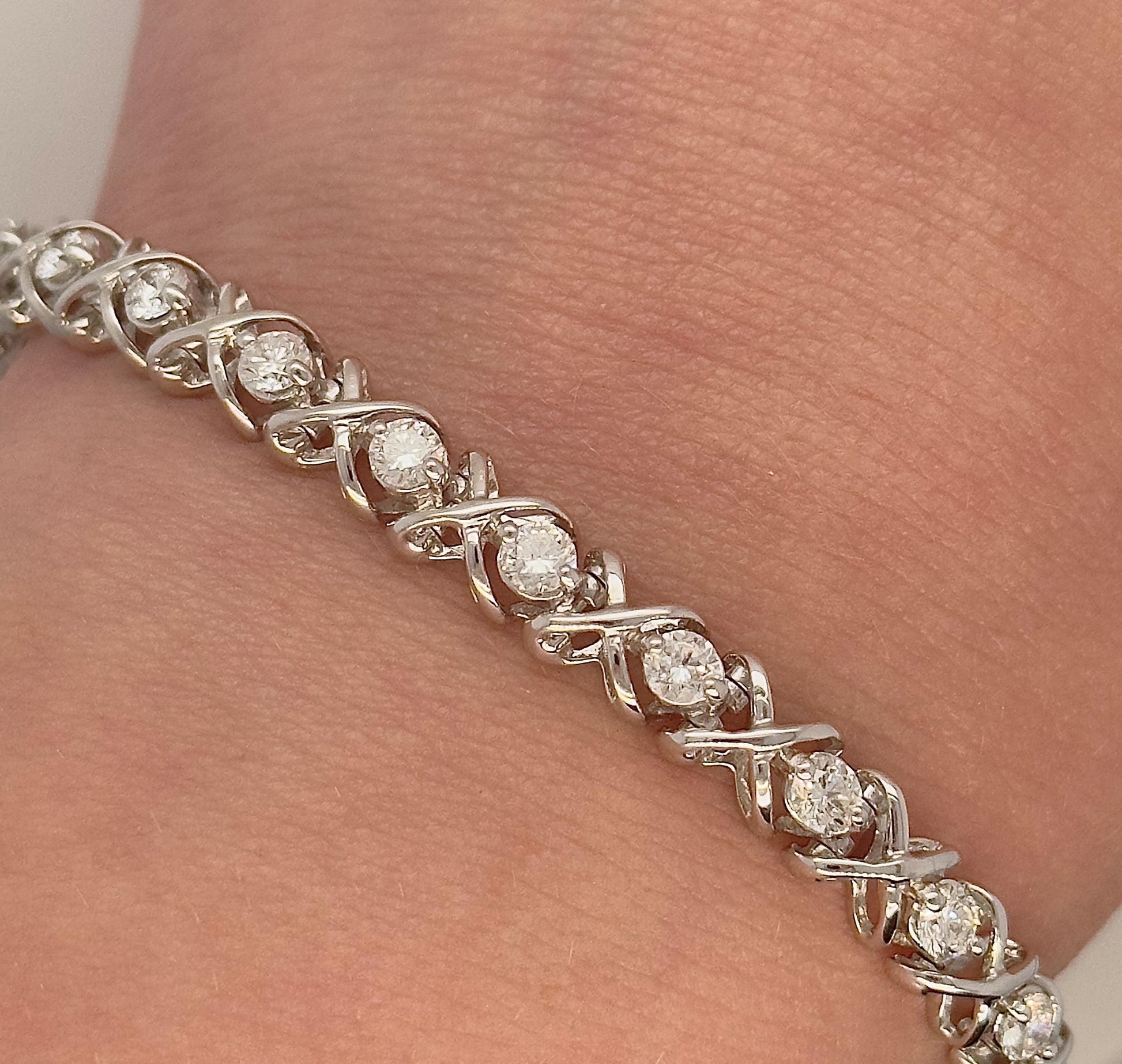 14KWG Diamond Cross-Stitch Style Tennis Bracelet