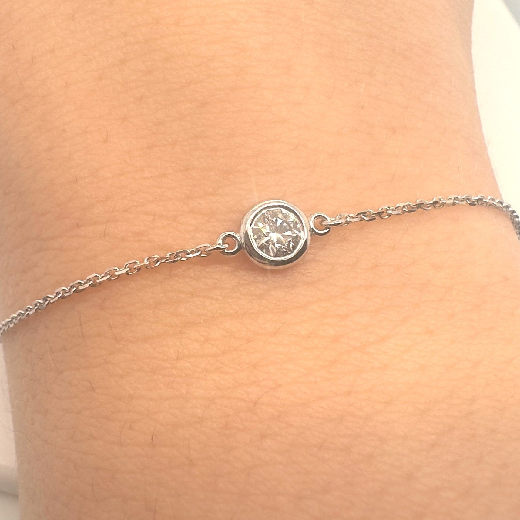 14KWG Diamond Solitaire Bezel Bracelet