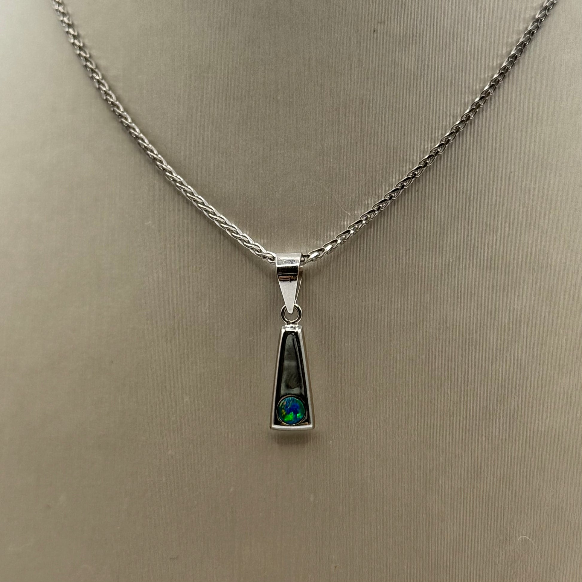 14KWG Opal Flush Set Triangle Pendant
